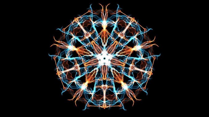 《西西里美丽传说》女主角，在当时打扮这么高调，不觉得带给自己很多不便吗？如何理解她的心态？